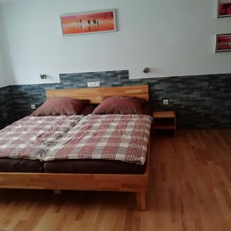 Gaestehaus Alberta Navis Екстер'єр фото